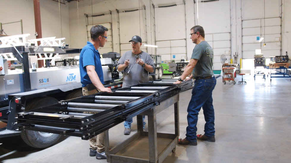 Trainer with customers training on an SSQ II MultiPro.