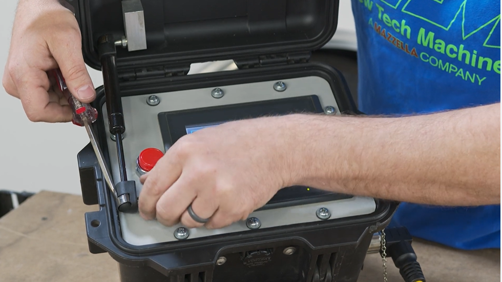 Removing gas strut