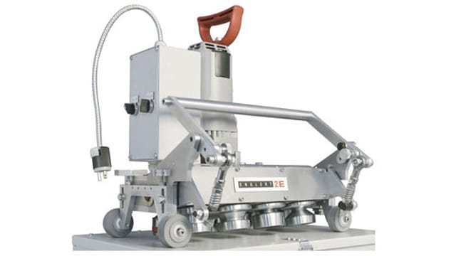 MetalMan seamer